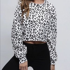 Snow Leopard Long Sleeve Crop Top
